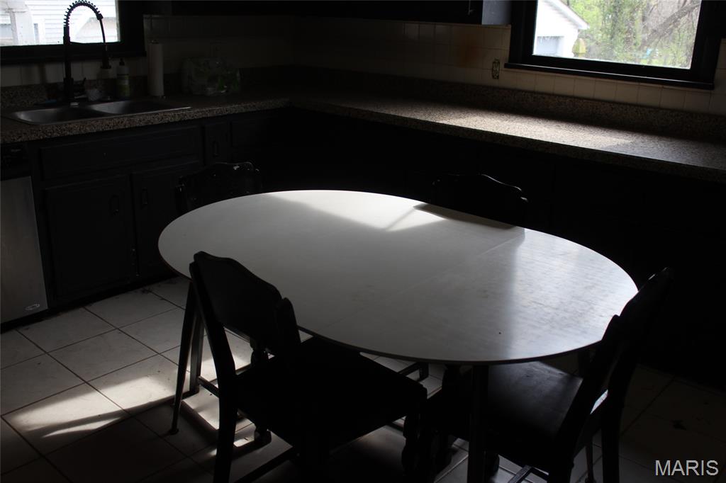 2315 Brown Street Alton, IL 62002 - Photo 14 of 39