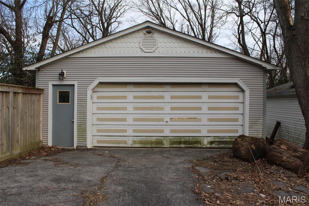 2315 Brown Street Alton, IL 62002 - Photo 3 of 39
