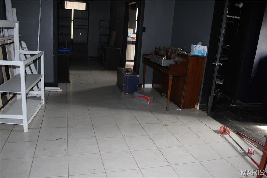 2315 Brown Street Alton, IL 62002 - Photo 8 of 39