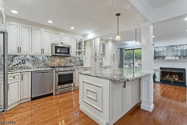 $3,950 | 22 Averell Drive, Unit 22, Morris Plains, NJ 07950