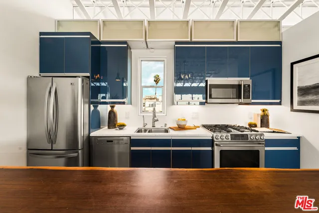 $1,395,000 | 630 Rose Avenue, Unit 5, Venice, CA 90291