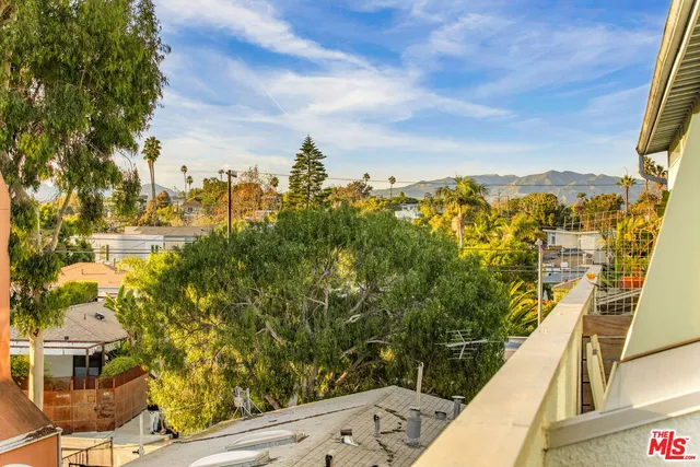 $1,395,000 | 630 Rose Avenue, Unit 5, Venice, CA 90291