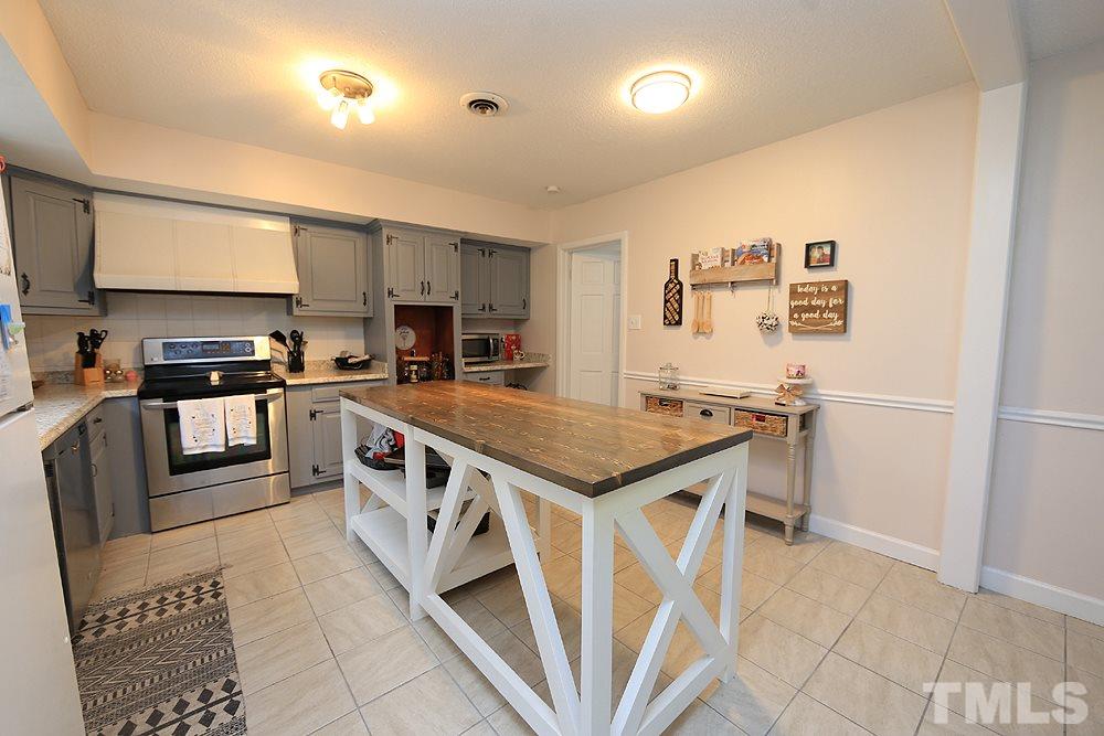 5202 Olive Road Raleigh, NC 27606 - Photo 9 of 25