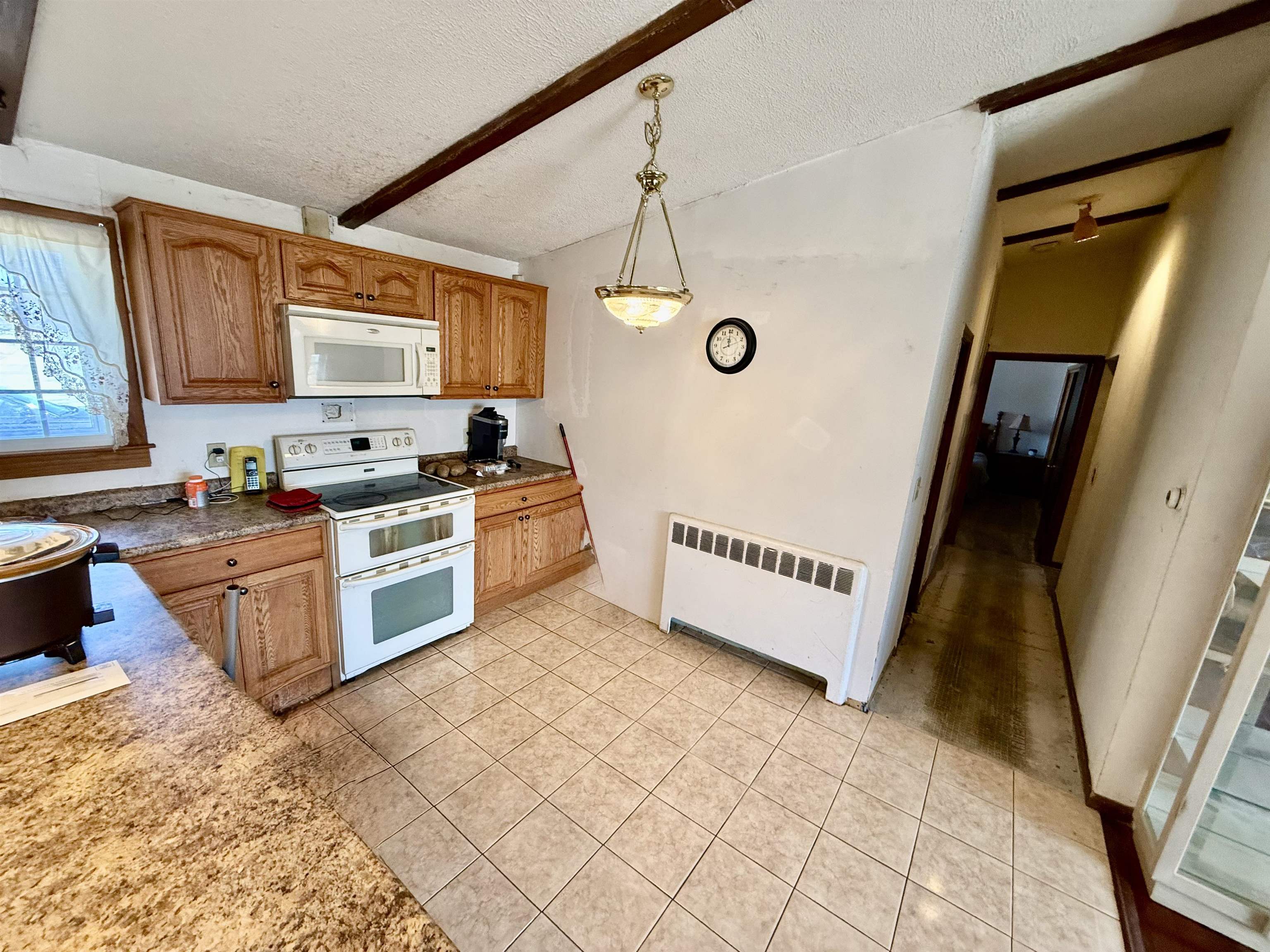 21 Roycraft Road Manchester, NH 03103 - Photo 5 of 17 Gallery Image 5