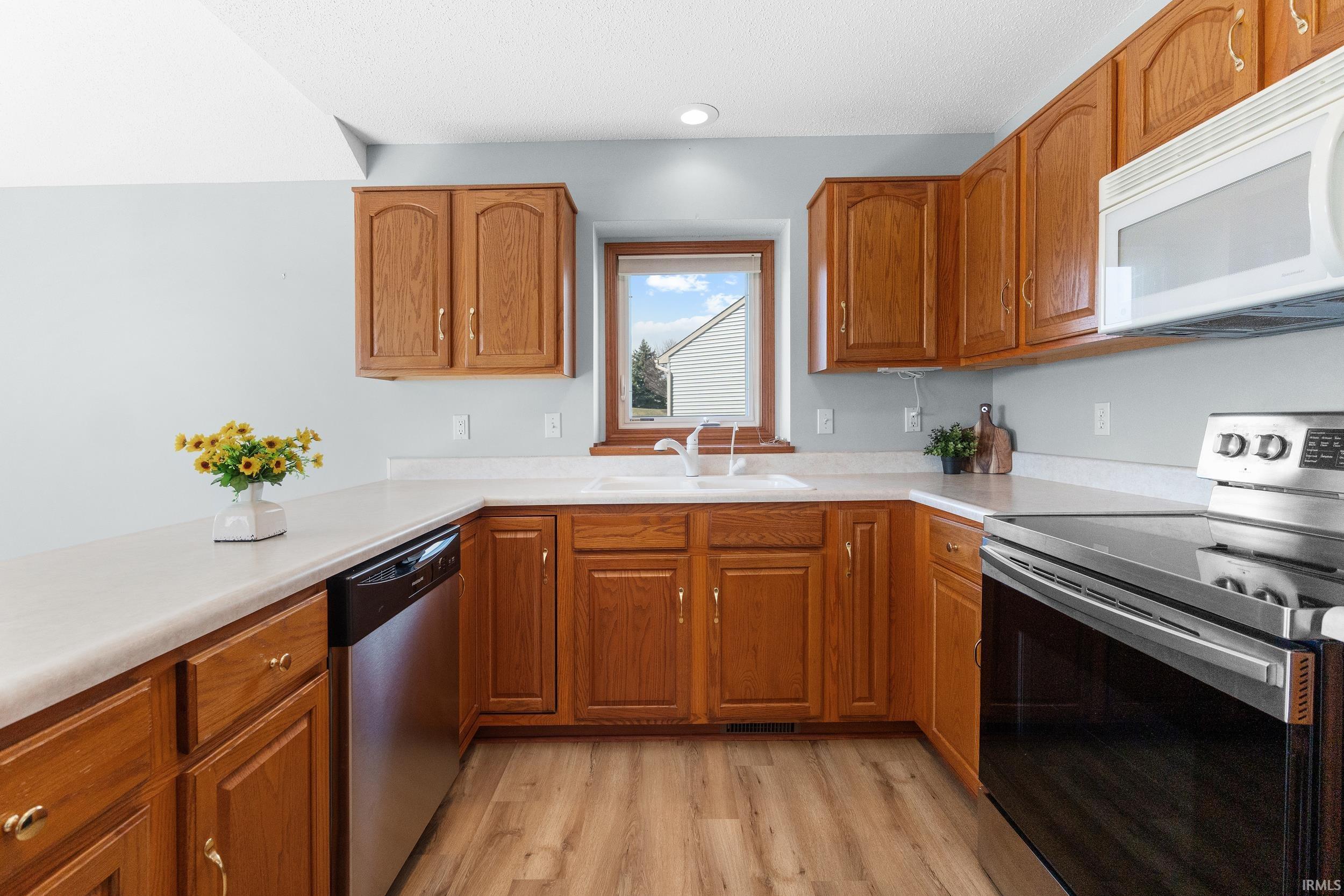 722 Boulder Cove Fort Wayne, IN 46845 - Photo 12 of 31