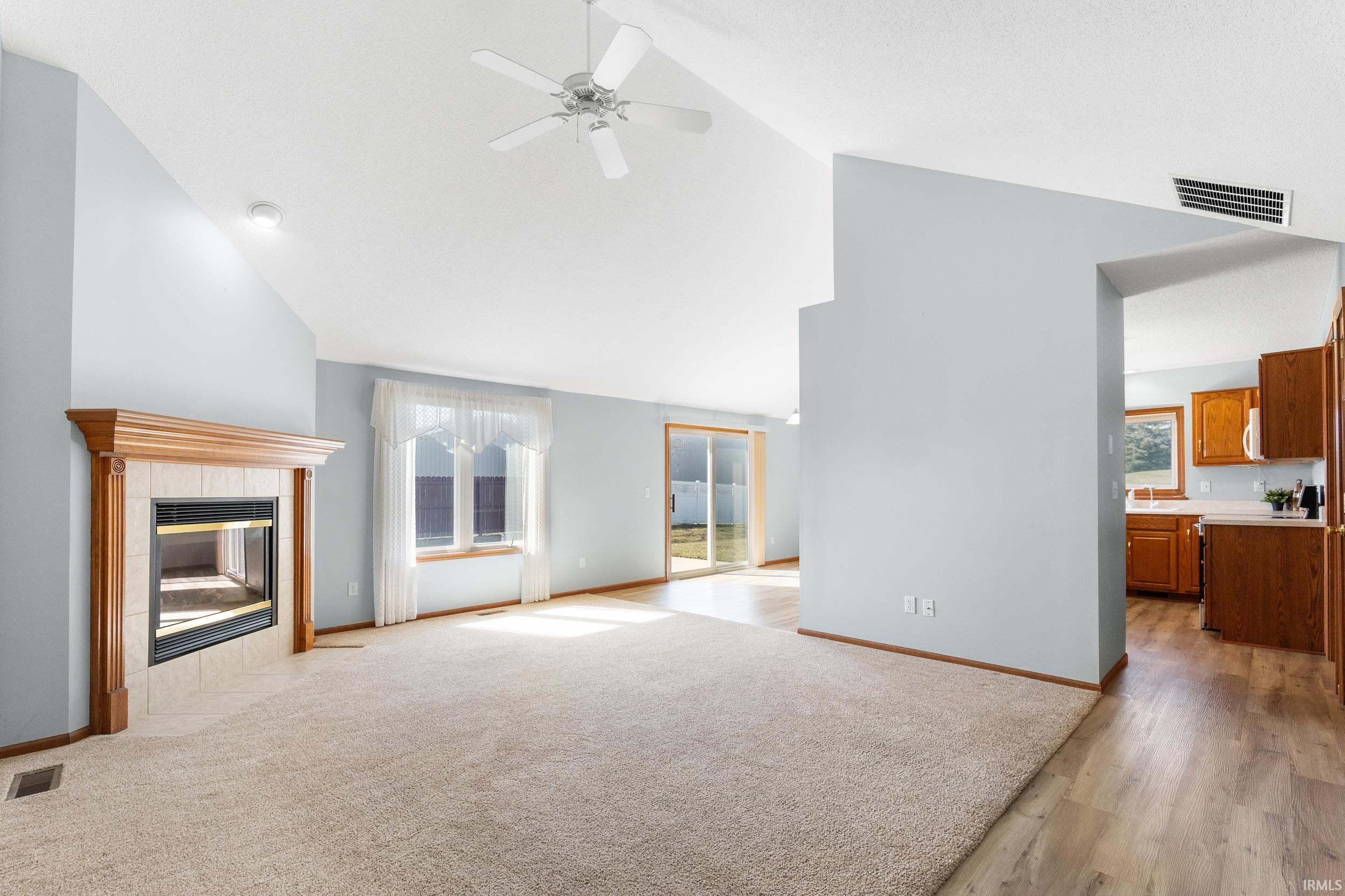 722 Boulder Cove Fort Wayne, IN 46845 - Photo 4 of 31