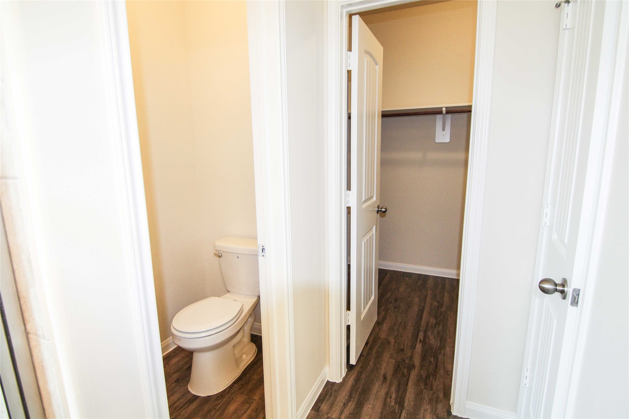29622 Clover Shore Drive Spring, TX 77386 - Photo 15 of 20 a bathroom with a toilet and a shower