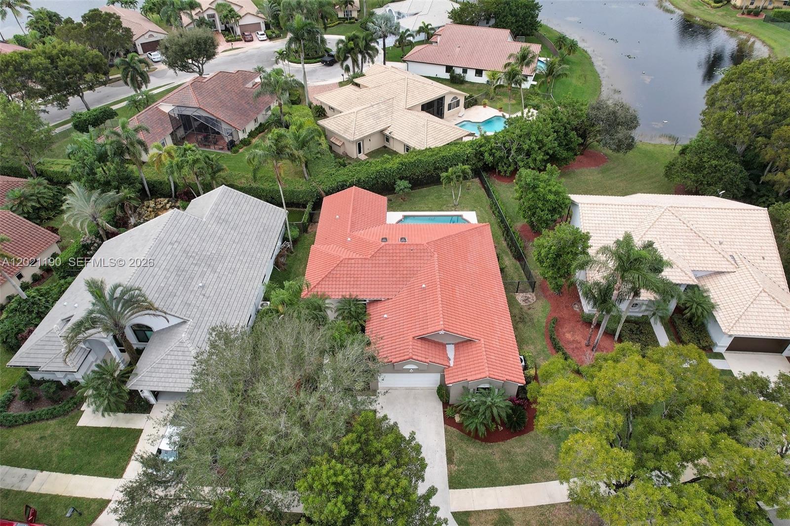 814 Heron Road Weston, FL 33326 - Photo 4 of 27 an aerial view of house with yard
