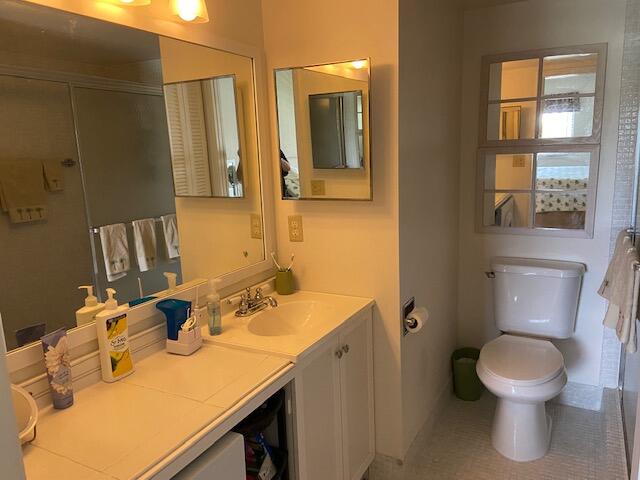 2028 Newcastle B Boca Raton, FL 33434 - Photo 11 of 13 Bathroom