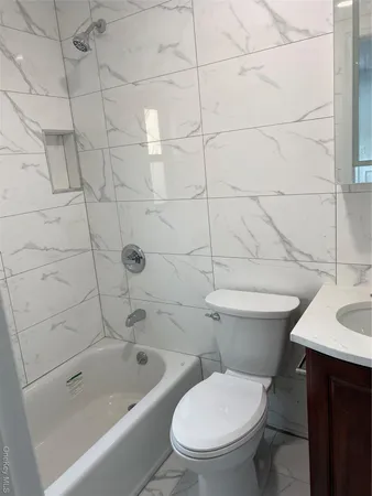 $2,200 | 16403 A 32nd Avenue, Unit 1 | Murray Hill - Flushing