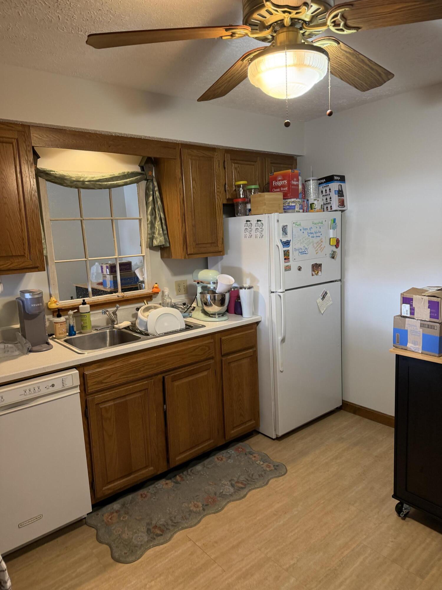 39 Albert Avenue, Unit 6 Augusta, ME 04330 - Photo 5 of 12 IMG_0148 (002)