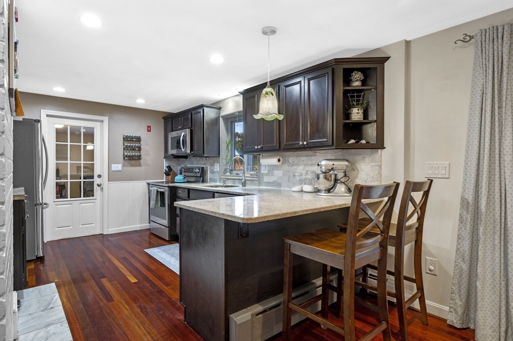 5 Gordon Road Beverly, MA 01915 - Photo 13 of 39 Gallery Image 13