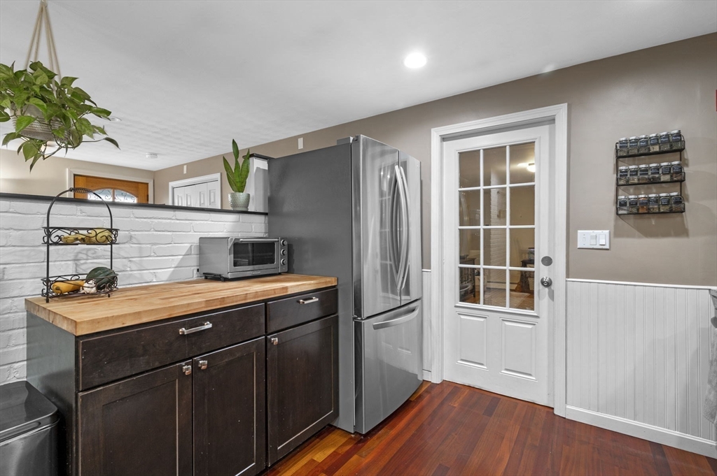 5 Gordon Road Beverly, MA 01915 - Photo 18 of 39 Gallery Image 18