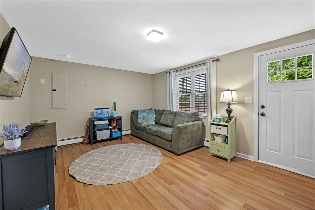 5 Gordon Road Beverly, MA 01915 - Photo 20 of 39 Gallery Image 20