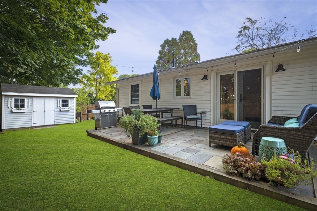 5 Gordon Road Beverly, MA 01915 - Photo 2 of 39 Gallery Image 2