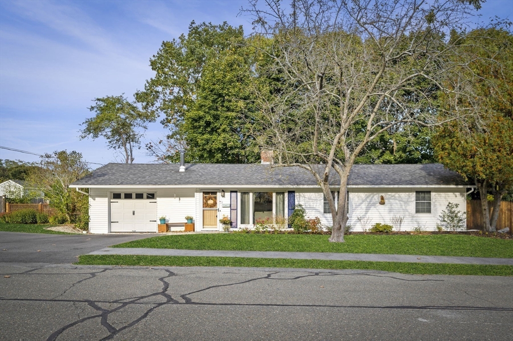 5 Gordon Road Beverly, MA 01915 - Photo 31 of 39 Gallery Image 31