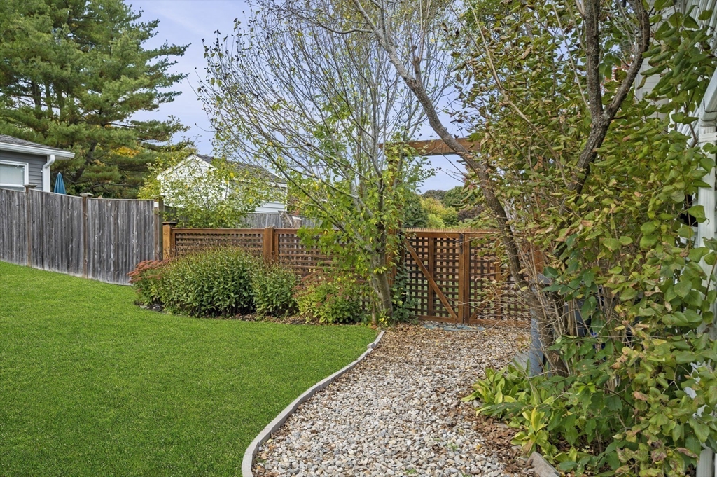 5 Gordon Road Beverly, MA 01915 - Photo 34 of 39 Gallery Image 34