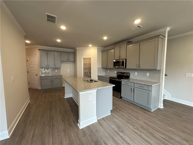 $375,242 | 5651 Chickory Drive, Unit 118, Flowery Branch, GA 30542