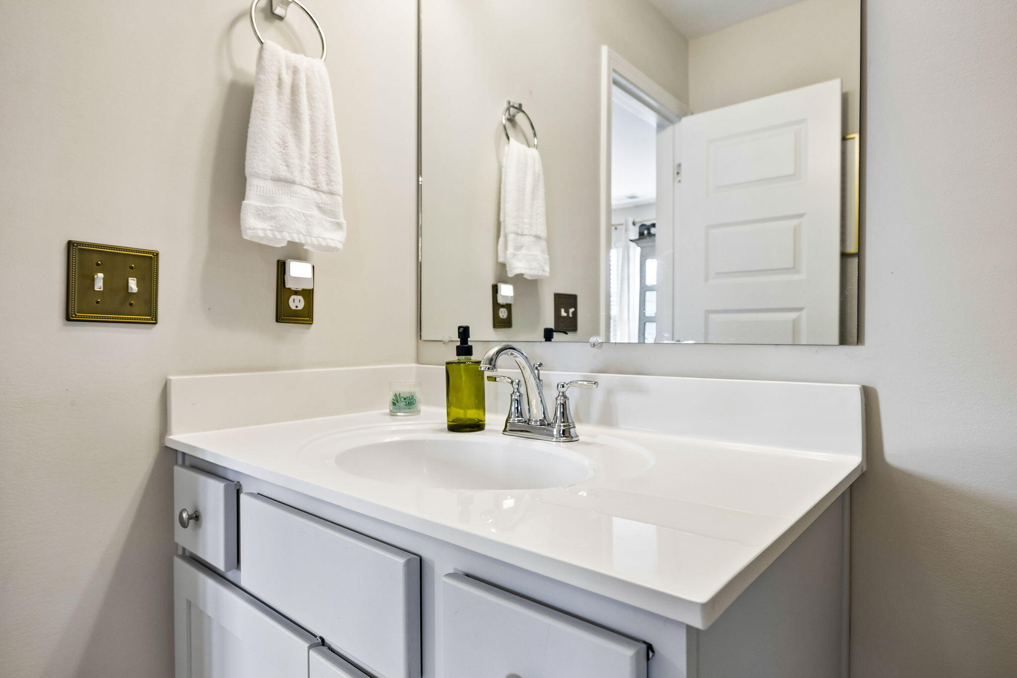 1648 Buttonwood Loop Chattanooga, TN 37421 - Photo 25 of 44 Full guest bath upstairs 1