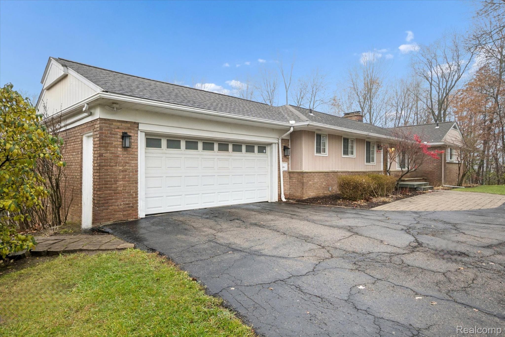 30609 Inkster Road Farmington, MI 48334 - Photo 3 of 40 04-3.jpg