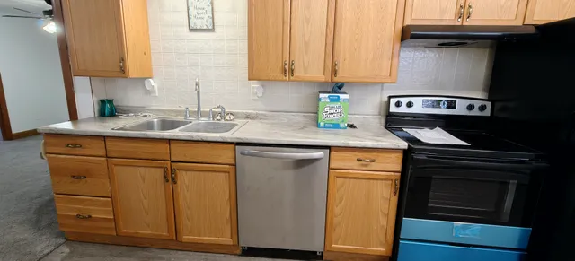 $279,900 | 616 Daisyfield Road, Rockford, IL 61102