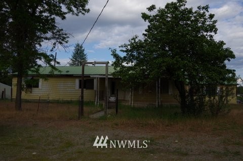25622 North Perry Road Chattaroy, WA 99003 - Photo 1 of 20