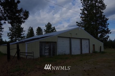 25622 North Perry Road Chattaroy, WA 99003 - Photo 3 of 20