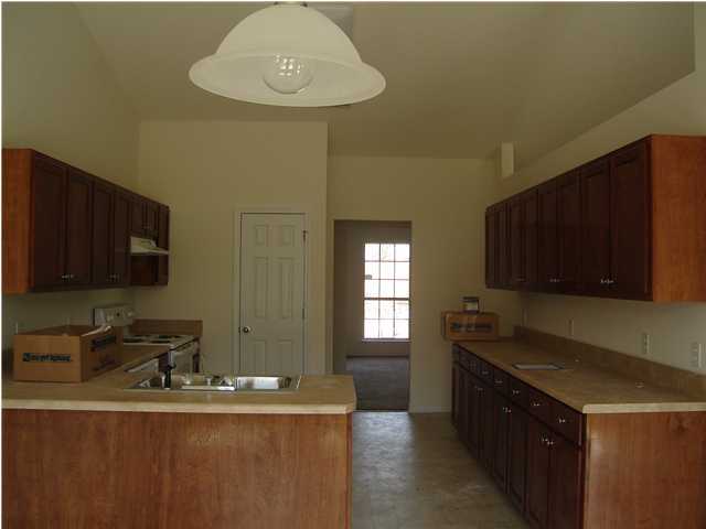 233 Raptor Drive Crestview, FL 32536 - Photo 4 of 7 Gallery Image 4