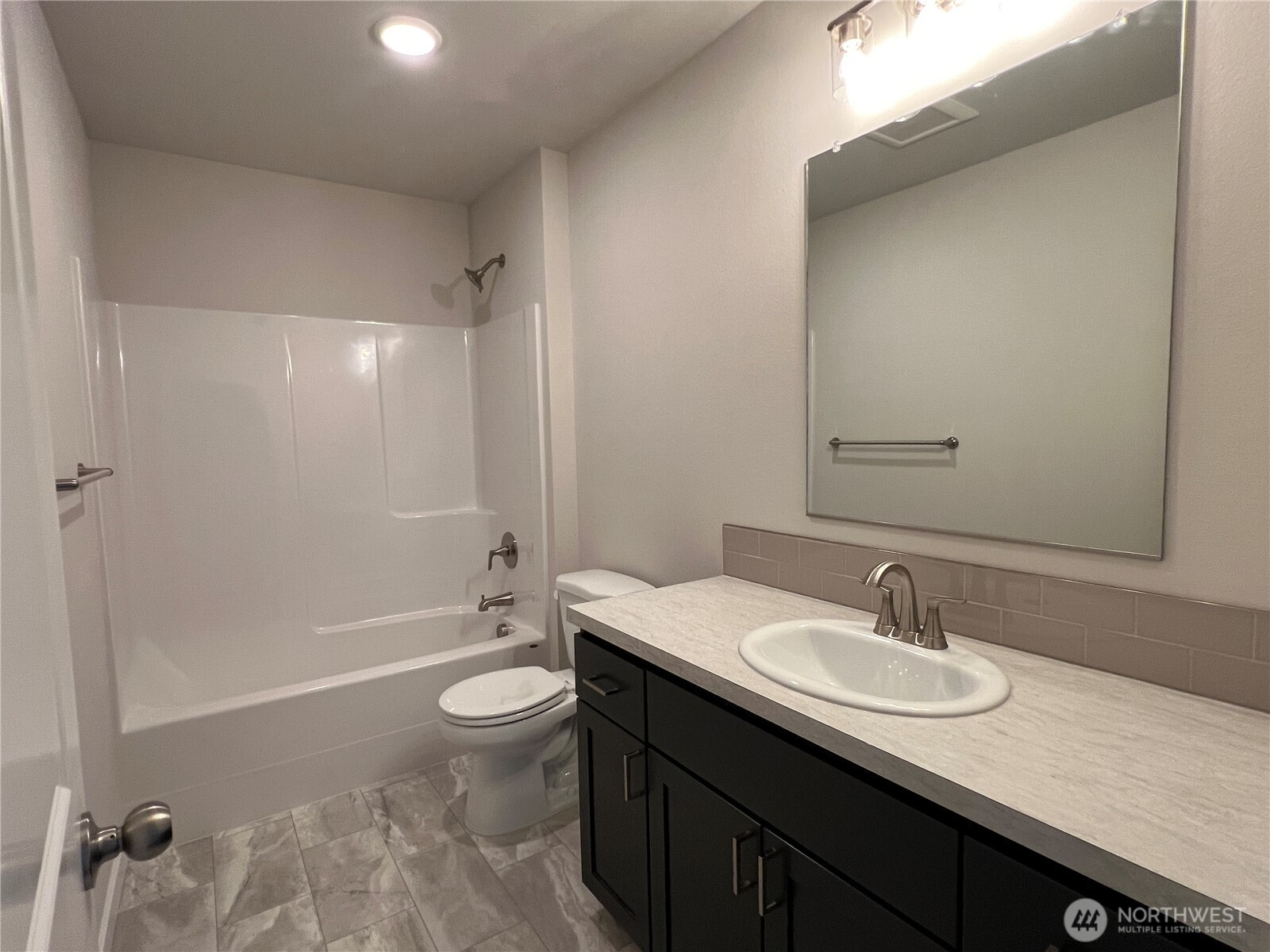 515 North Ruddy Street Moses Lake, WA 98837 - Photo 8 of 11 Gallery Image 8