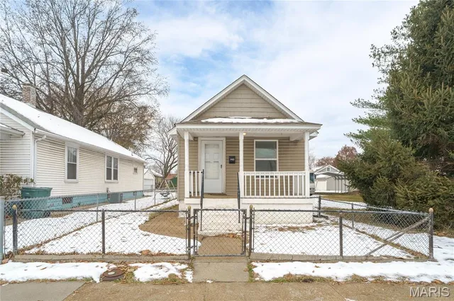 $70,000 | 1845 Rhodes Street, Madison, IL 62060