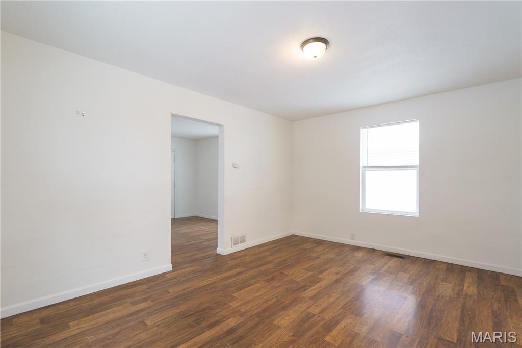 1845 Rhodes Street Madison, IL 62060 - Photo 12 of 27