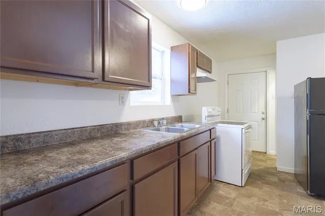 $70,000 | 1845 Rhodes Street, Madison, IL 62060