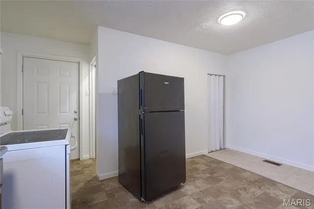 $70,000 | 1845 Rhodes Street, Madison, IL 62060