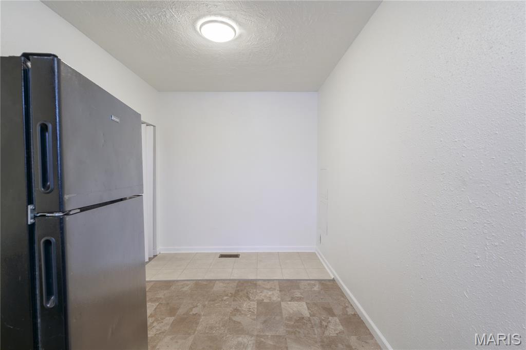 1845 Rhodes Street Madison, IL 62060 - Photo 19 of 27