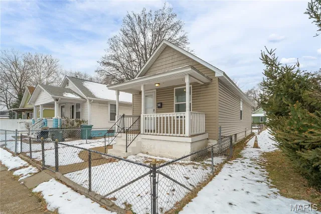 $70,000 | 1845 Rhodes Street, Madison, IL 62060