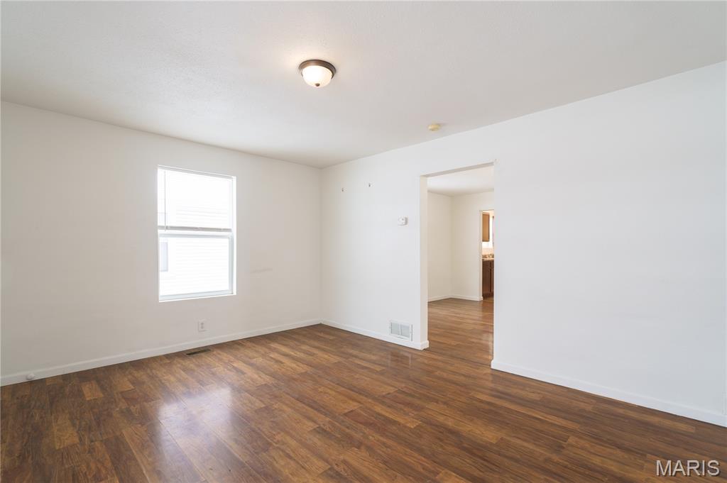 1845 Rhodes Street Madison, IL 62060 - Photo 9 of 27