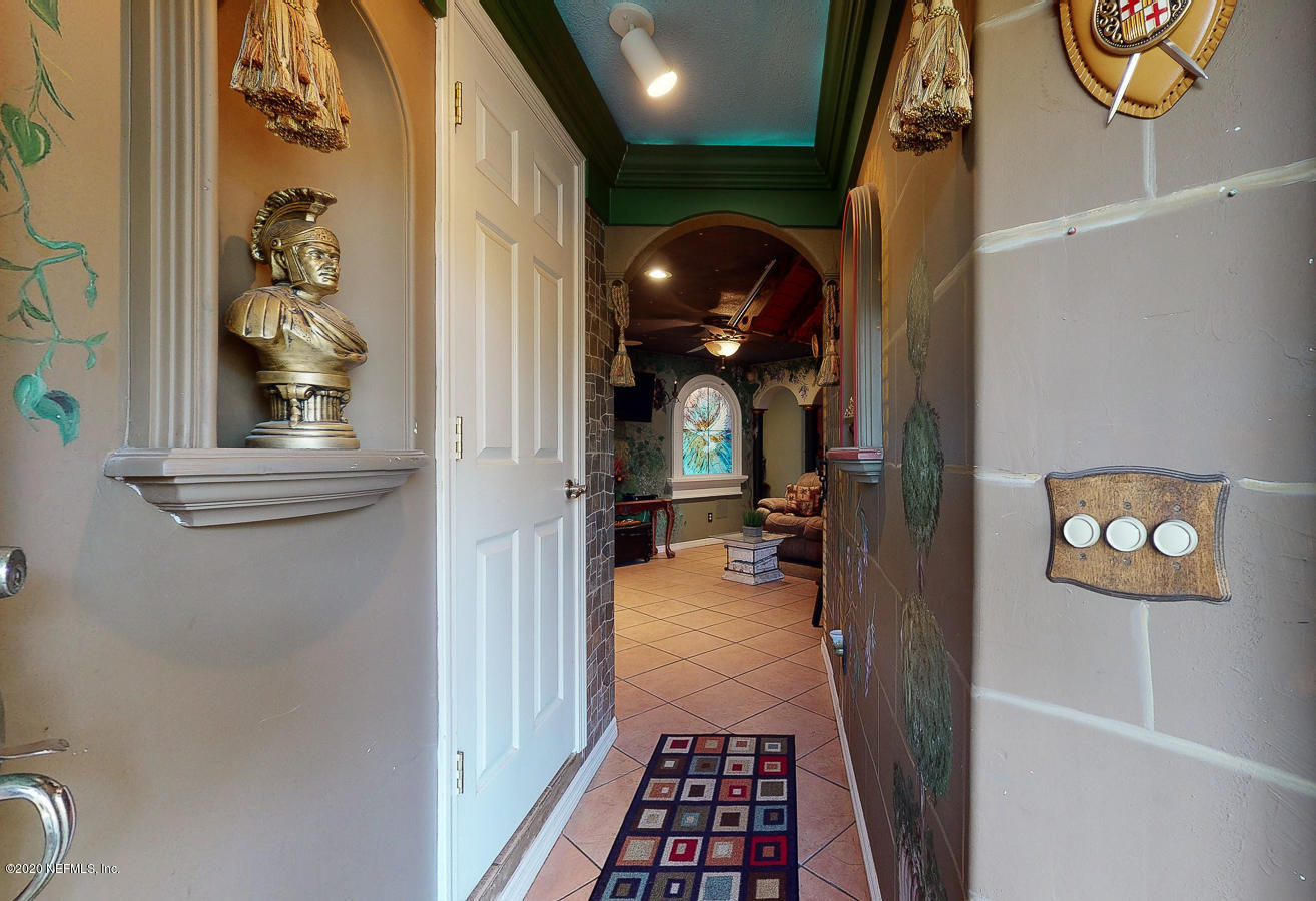 10018 Old Kings Road Jacksonville, FL 32219 - Photo 26 of 42 Guest Foyer