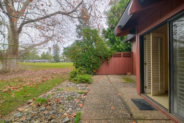 $899,000 | 44740 Garden Court, El Macero, CA 95618