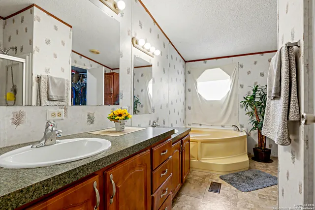 $289,990 | 1438 Country, Marion, TX 78124