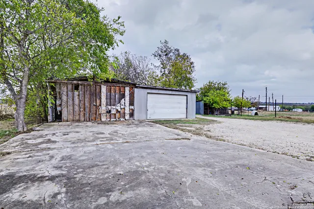 $289,990 | 1438 Country, Marion, TX 78124