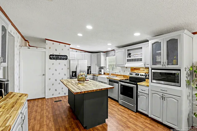 $289,990 | 1438 Country, Marion, TX 78124