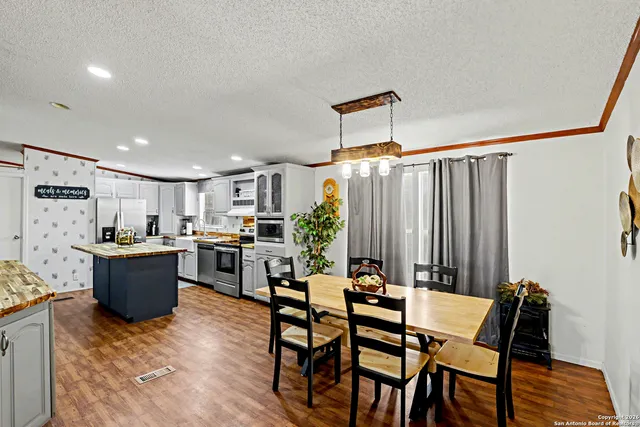 $289,990 | 1438 Country, Marion, TX 78124