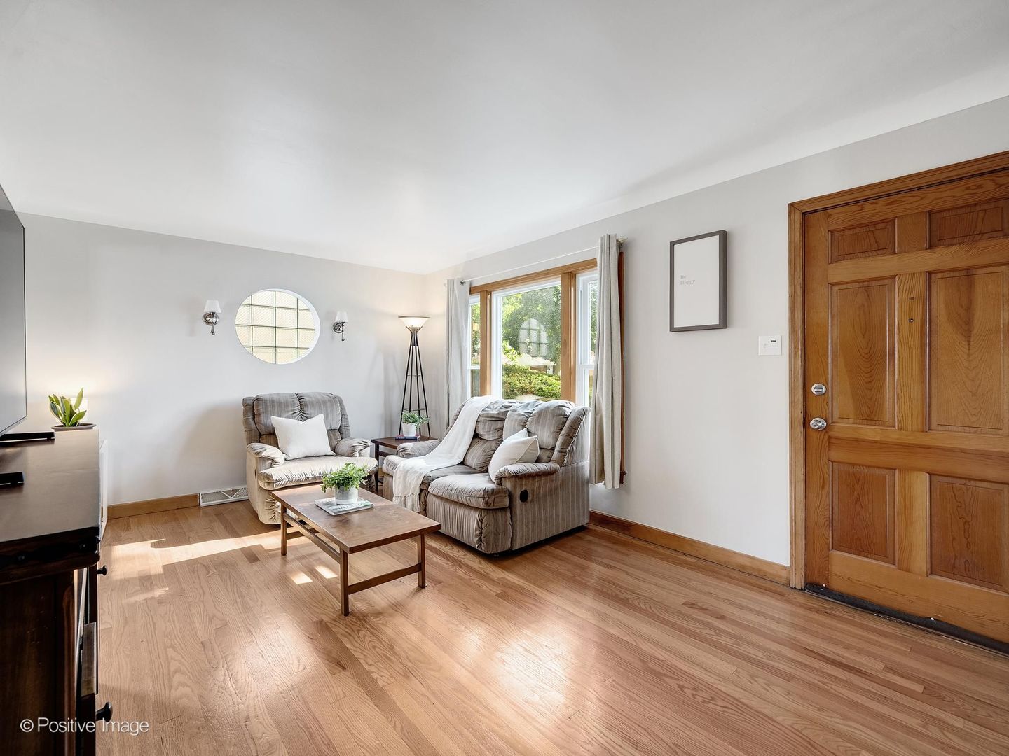 2236 5th Avenue North Riverside, IL 60546 - Photo 3 of 27 Gallery Image 3