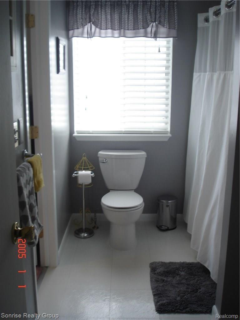 3558 White Lake Road Highland, MI 48356 - Photo 14 of 18 DSC06286 - Copy.JPG