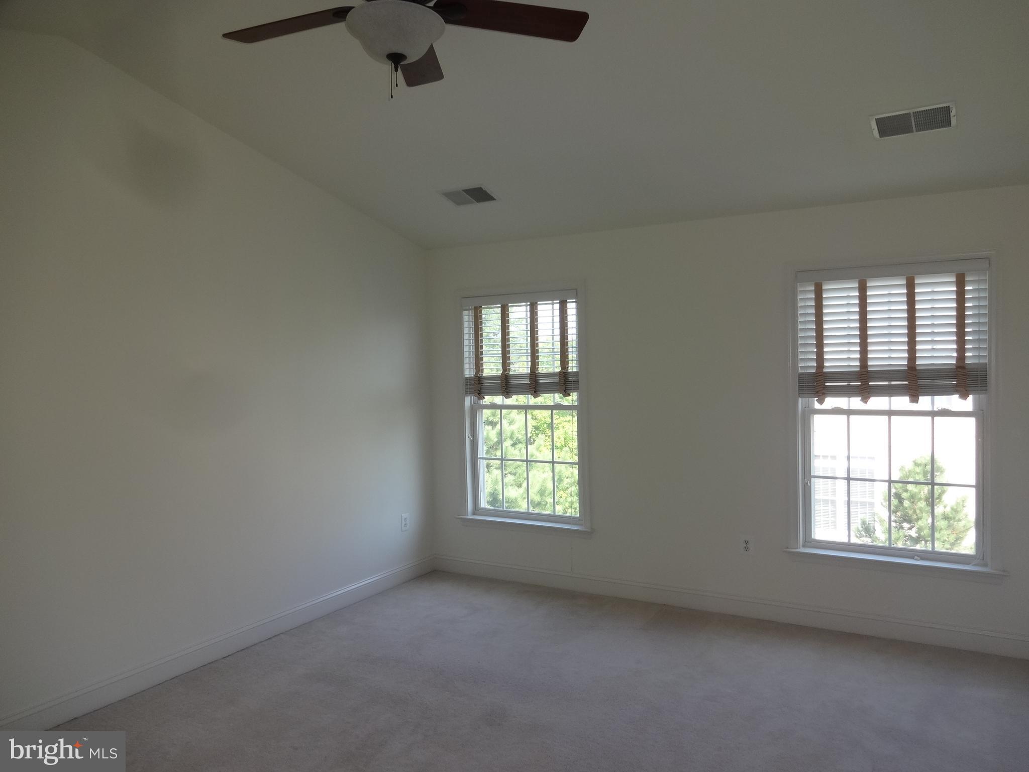 25860 Commons Square Chantilly, VA 20152 - Photo 8 of 11 Bedroom (Master)