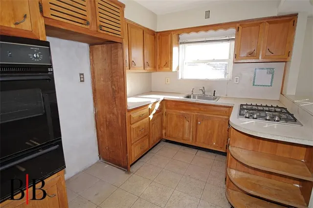 $999,000 | 2619 East 63rd Street | Mill Basin