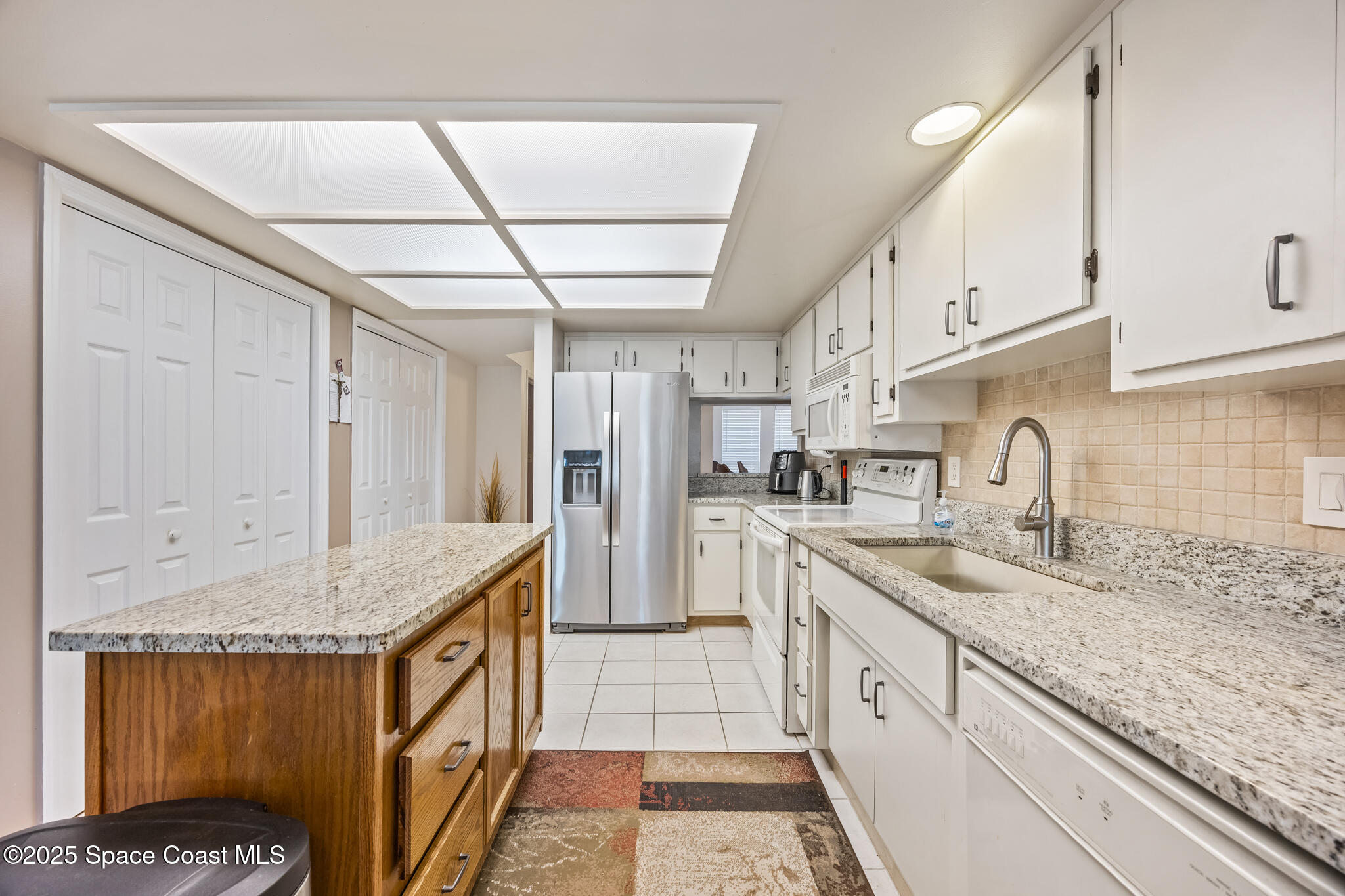 419 Coach Road Satellite Beach, FL 32937 - Photo 18 of 37 Kitchen