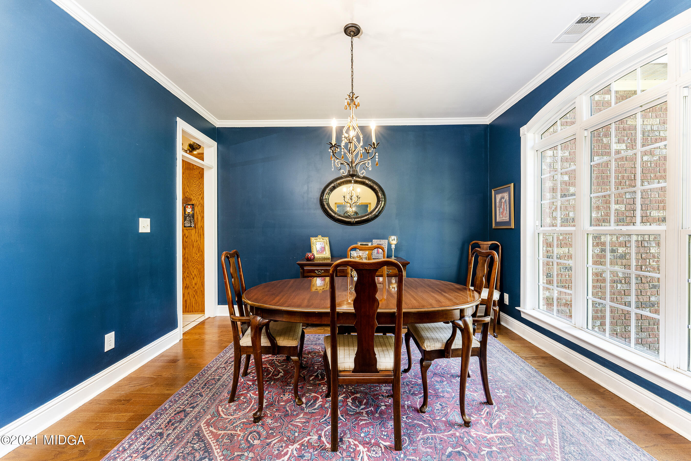 3368 Tidwell Road Lizella, GA 31052 - Photo 8 of 43 a dining room with furniture and window