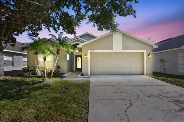 $3,250 | 19512 Morden Blush Drive, Lutz, FL 33558