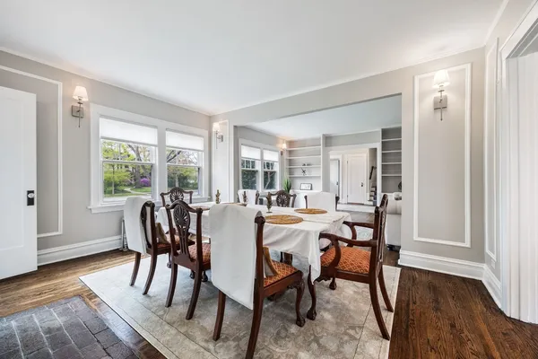 $2,699,000 | 527 Warwick Road, Kenilworth, IL 60043